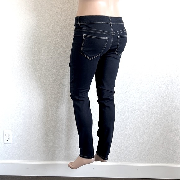 Maurices Denim Jeans Women Size X-LARGE SHORT Color Blue - Picture 2 of 3